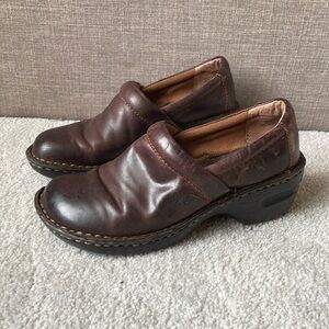 WOMEN'S BOC PEGGY CLOGS